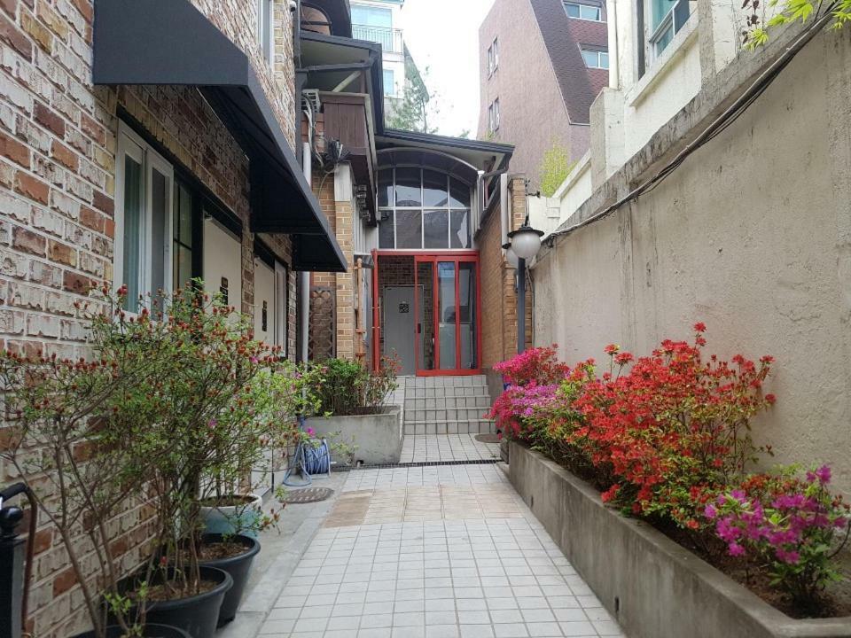 Nungmaru Guesthouse Seoul Bagian luar foto